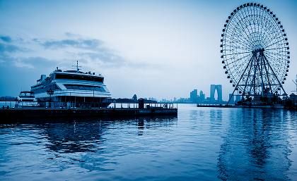 Luxury & River<br>Cruises